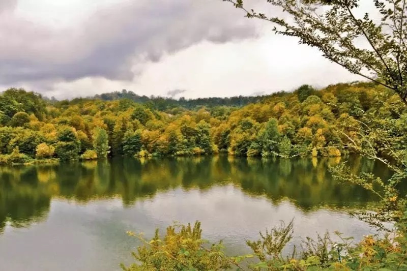 دریاچه الیمالات