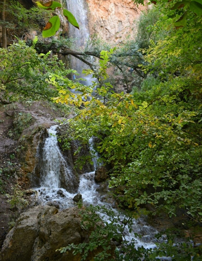 عکس آبشار اسطرخی