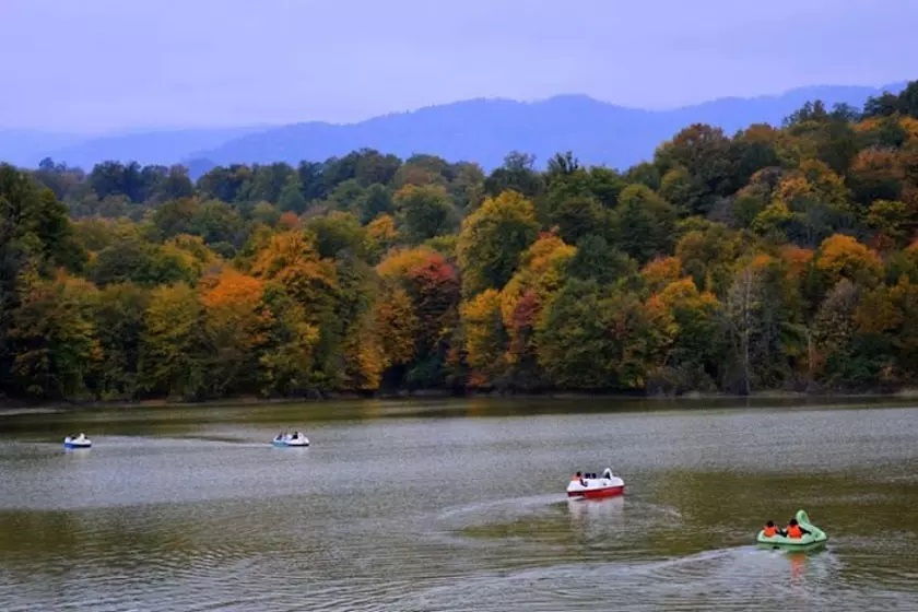 عکس دریاچه الیمالات