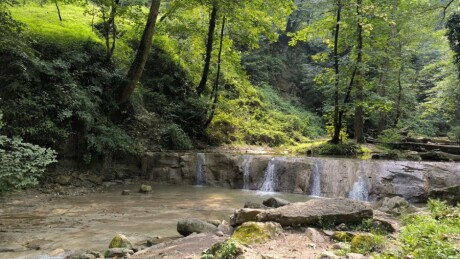 معرفی هفت آبشار تیرکن بابل در مازندران + عکس ها