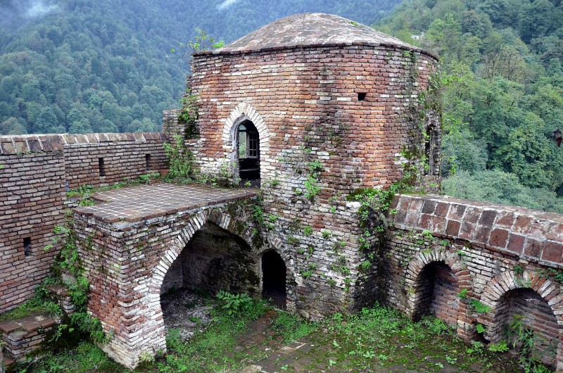 عکس قلعه رودخان گیلان