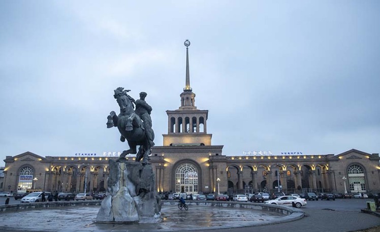 تور ایروان ارمنستان از تهران هتل your hostel