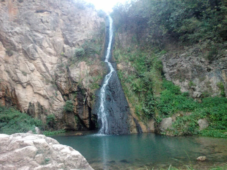 آبشار بابا رمضان کلات کجاست؟ بررسی نقشه و دیدنی ها