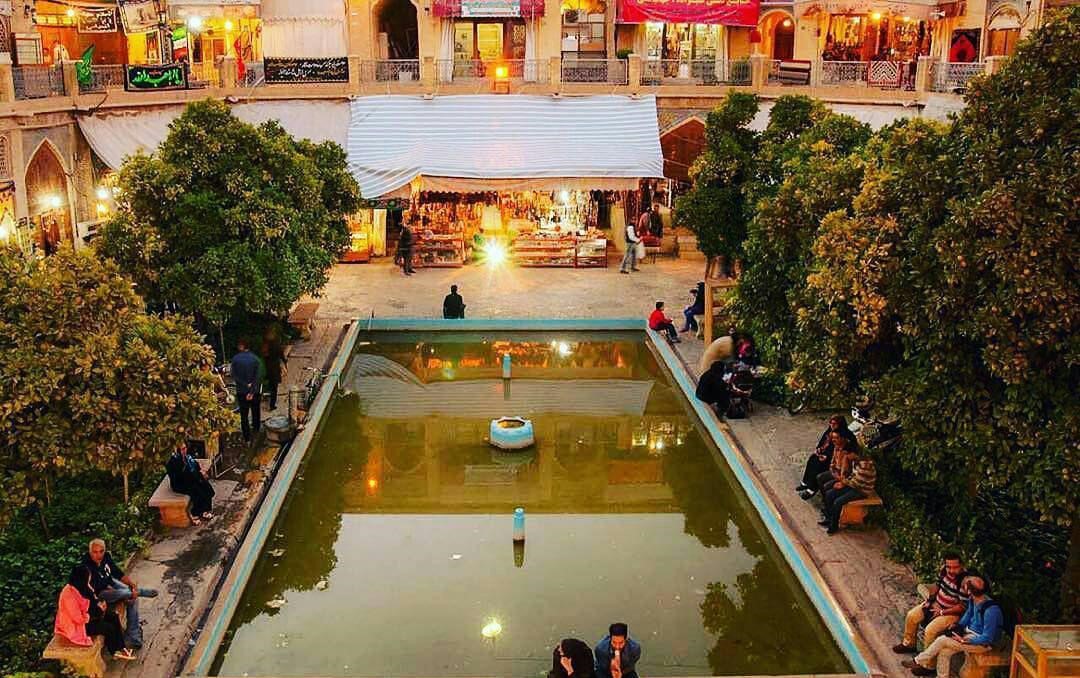 آدرس سرای مشیر