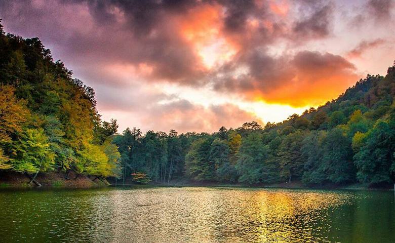 عکس دریاچه چورت